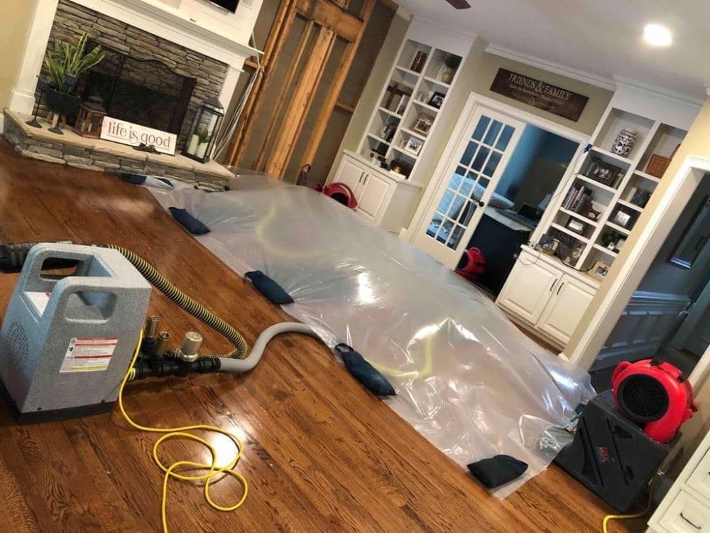 Water damage restoration licensed contractor Marietta Georgia East Cobb neighborhood